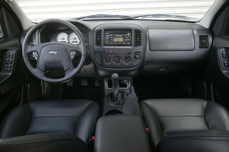  Ford Maverick 2001 года  (фото 12 из 70)